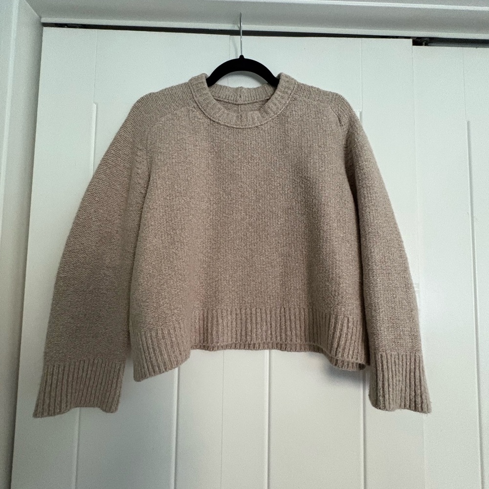 Abercrombie & Fitch Beige Crew Neck Sweater